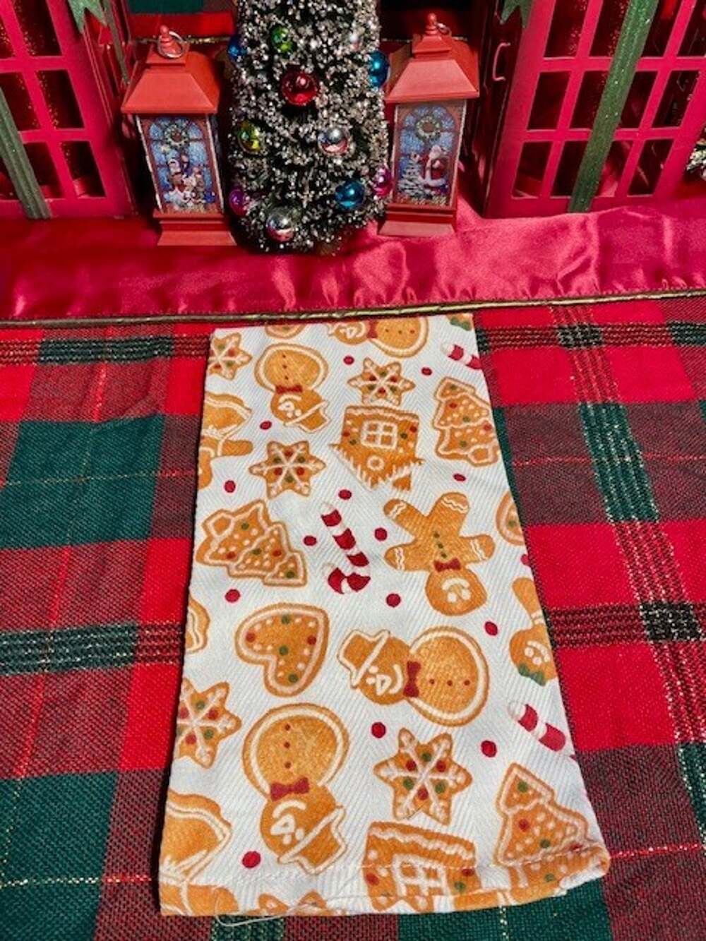 Gingerbread Man Kitchen Tea Towel - Picture 1 of 5